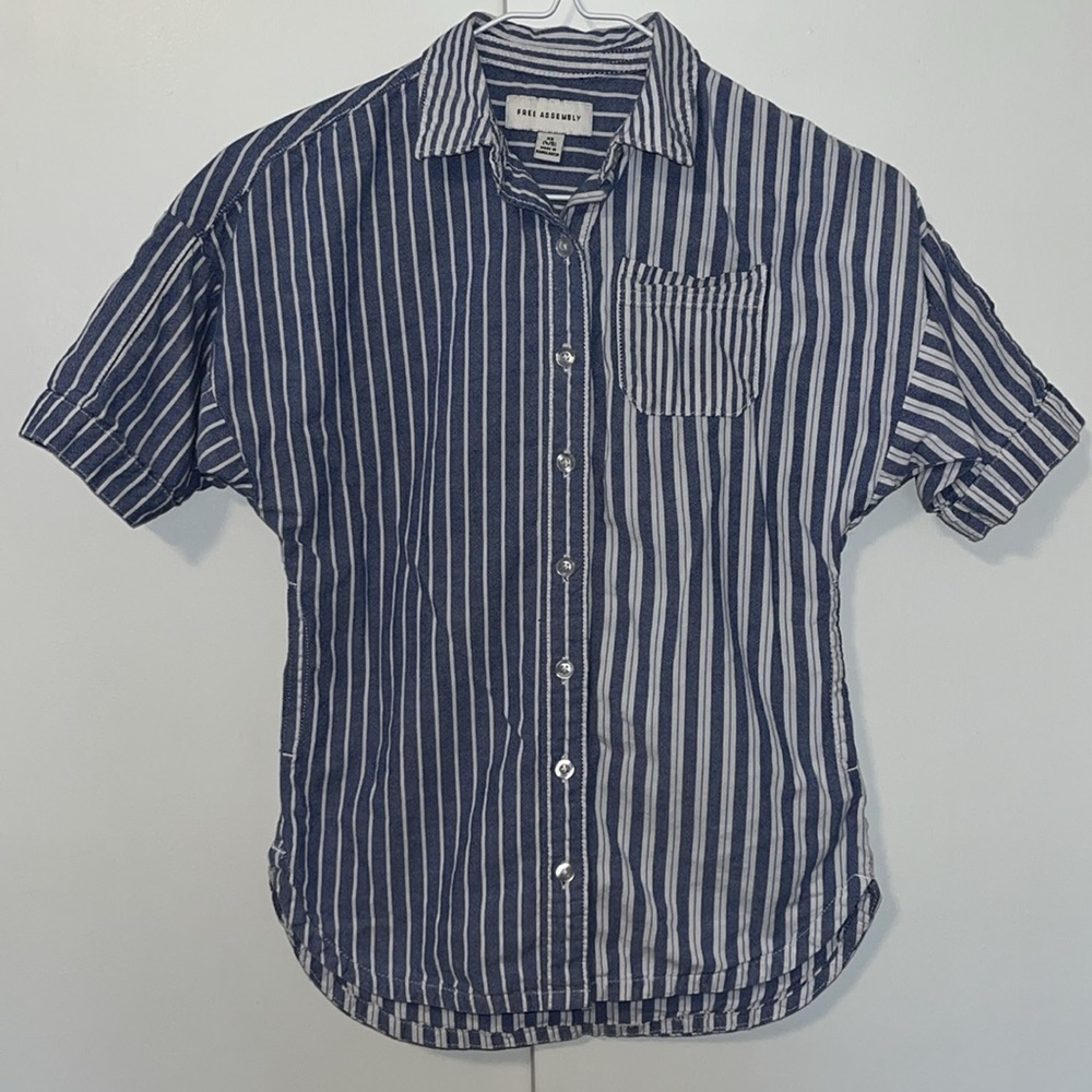 Free Assembly Boyfriend Striped Button Down Shirt Women’s XS 4-5 Blue & White - Picture 9 of 9